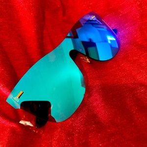 Blue sun Glasses
